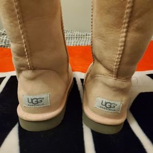 Ugg pink boots